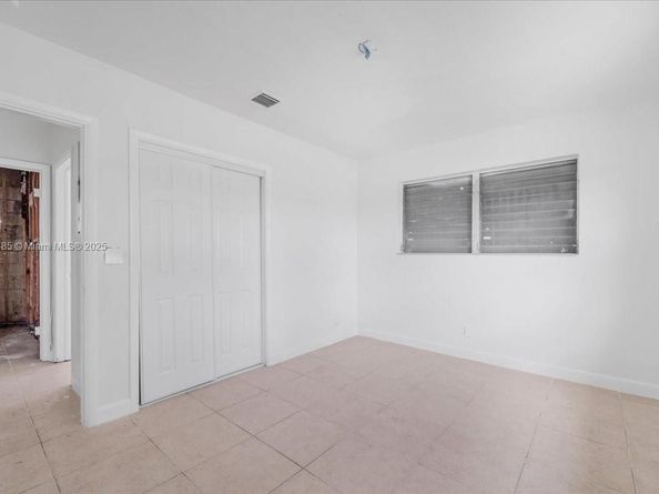 6209 Dawson St, Hollywood FL 33023