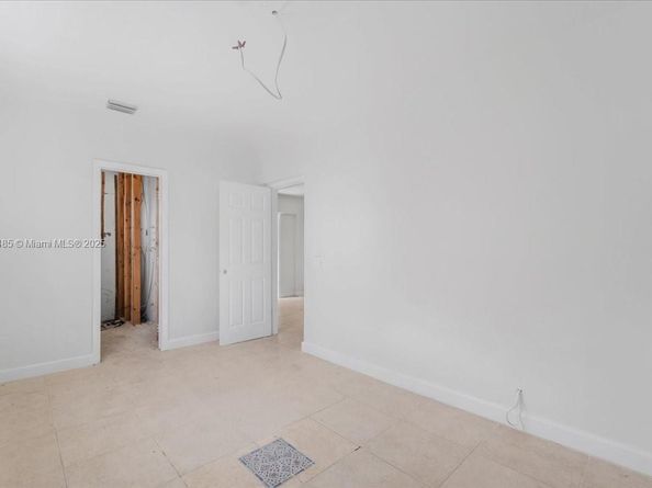 6209 Dawson St, Hollywood FL 33023