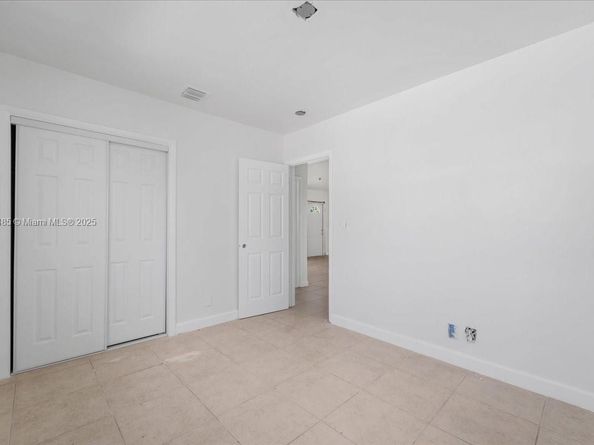 6209 Dawson St, Hollywood FL 33023