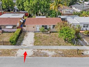 6209 Dawson St, Hollywood FL 33023