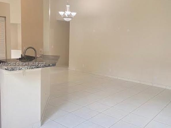 942 Briar Ridge Rd, Weston FL 33327