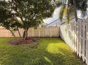 942 Briar Ridge Rd, Weston FL 33327