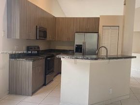942 Briar Ridge Rd, Weston FL 33327