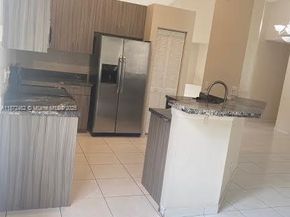 942 Briar Ridge Rd, Weston FL 33327