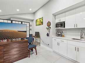 12237 SW 193rd St, Miami FL 33177