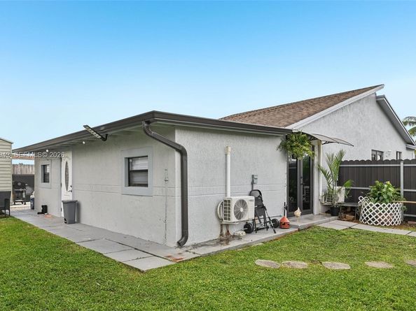 12237 SW 193rd St, Miami FL 33177