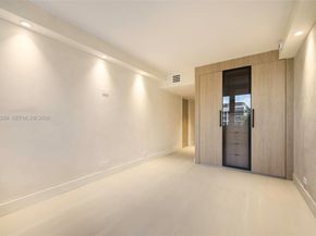 2301 Collins Ave 526, Miami Beach FL 33139