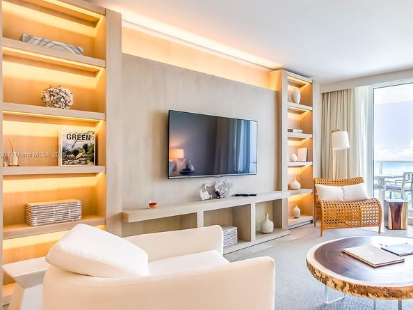 102 24th St 1016, Miami Beach FL 33139