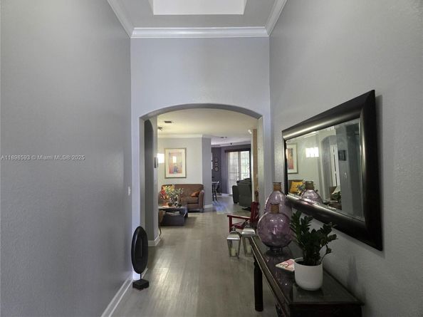 11141 NW 77th Ter, Doral FL 33178