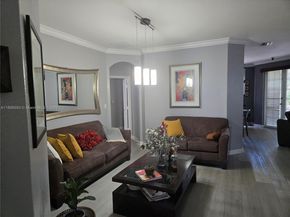 11141 NW 77th Ter, Doral FL 33178