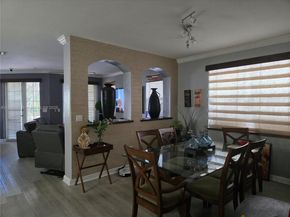 11141 NW 77th Ter, Doral FL 33178