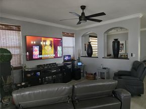 11141 NW 77th Ter, Doral FL 33178