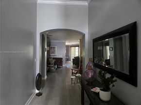 11141 NW 77th Ter, Doral FL 33178