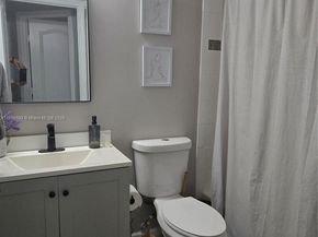 11141 NW 77th Ter, Doral FL 33178