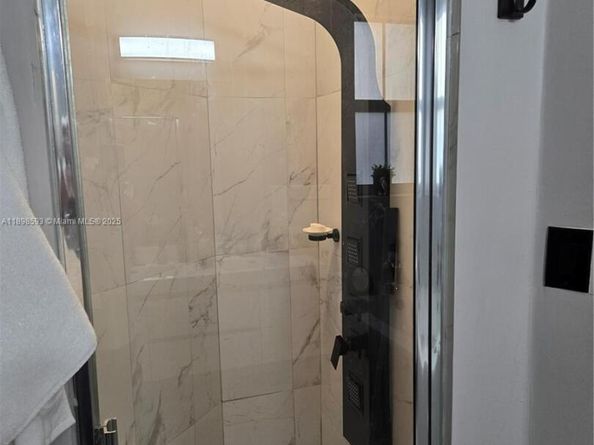 11141 NW 77th Ter, Doral FL 33178