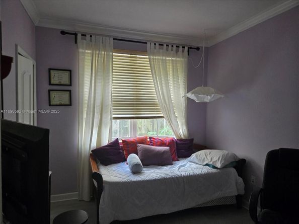 11141 NW 77th Ter, Doral FL 33178