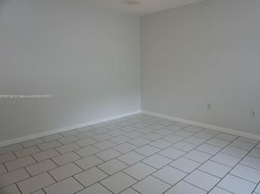 6565 Santona St B5, Coral Gables FL 33146