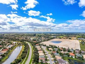 4202 Bahia Isle Cir, Wellington FL 33449