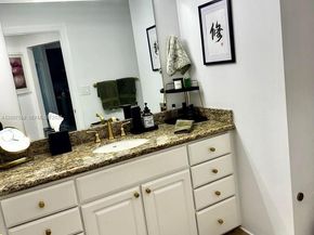 3001 NE 185th St 225, Aventura FL 33180