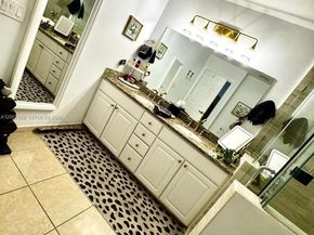 3001 NE 185th St 225, Aventura FL 33180