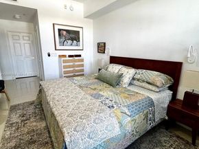 3001 NE 185th St 225, Aventura FL 33180