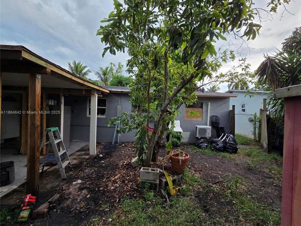 3433 SW 12th Pl, Fort Lauderdale FL 33312