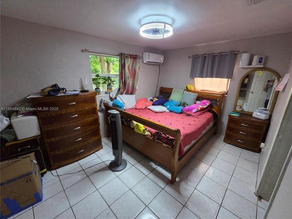 3433 SW 12th Pl, Fort Lauderdale FL 33312