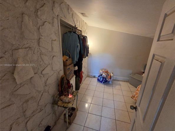3433 SW 12th Pl, Fort Lauderdale FL 33312