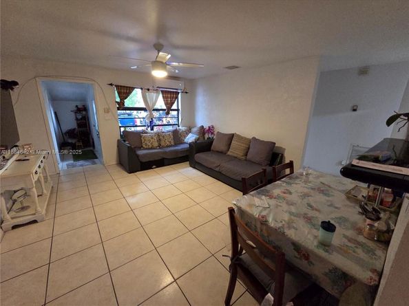 3433 SW 12th Pl, Fort Lauderdale FL 33312