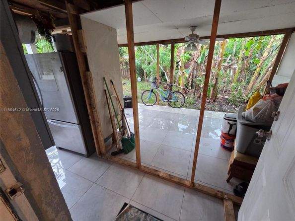 3433 SW 12th Pl, Fort Lauderdale FL 33312