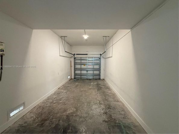 1159 NW 1st St, Florida City FL 33034