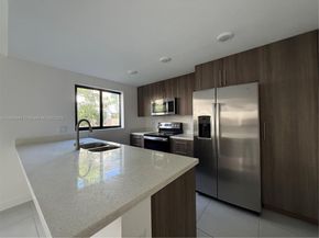 1159 NW 1st St, Florida City FL 33034