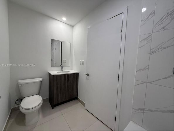 1159 NW 1st St, Florida City FL 33034