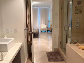 5875 Collins Ave 708, Miami Beach FL 33140