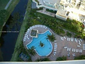 19501 W Country Club Dr PH06, Aventura FL 33180