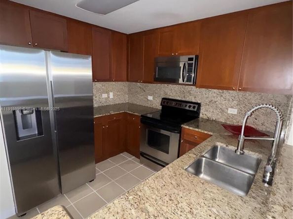 19501 W Country Club Dr PH06, Aventura FL 33180