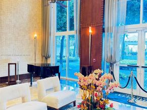 19501 W Country Club Dr PH06, Aventura FL 33180