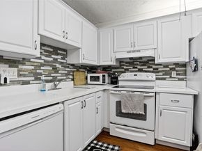 2871 Somerset Dr 212, Lauderdale Lakes FL 33311