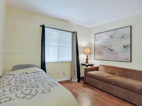 2871 Somerset Dr 212, Lauderdale Lakes FL 33311