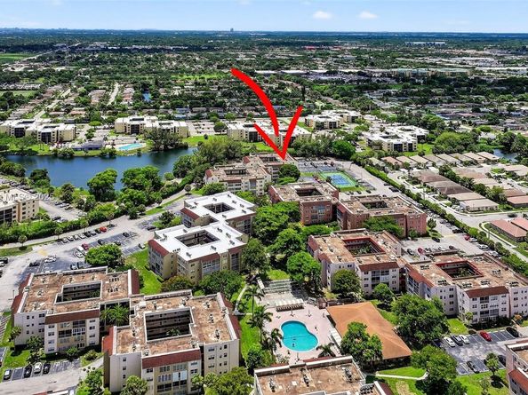 2871 Somerset Dr 212, Lauderdale Lakes FL 33311