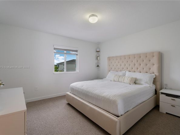 413 NW 12th Pl, Florida City FL 33034