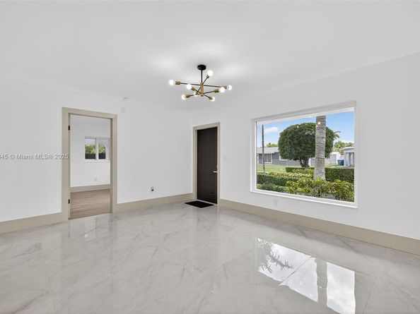 10864 SW 141st Ln, Miami FL 33176