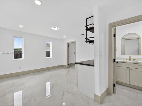 10864 SW 141st Ln, Miami FL 33176