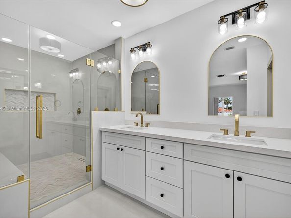 10864 SW 141st Ln, Miami FL 33176