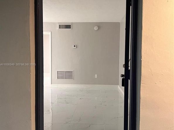 4300 SW 67th Ave 21, Miami FL 33155