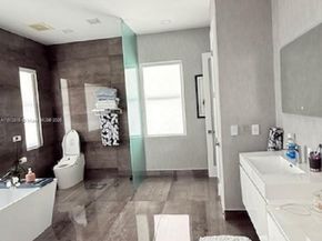 11390 SW 30th St, Miami FL 33165