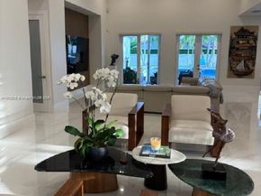 11390 SW 30th St, Miami FL 33165