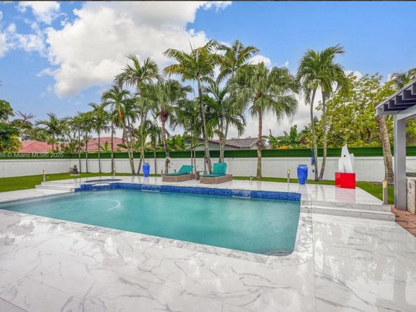 11390 SW 30th St, Miami FL 33165