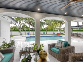 11390 SW 30th St, Miami FL 33165