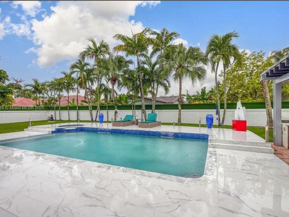 11390 SW 30th St, Miami FL 33165